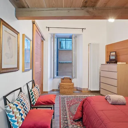 La Casa Di Pietra Di Moltrasio! *