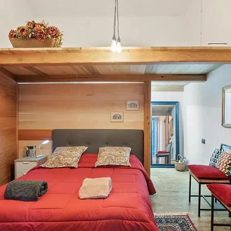 La Casa Di Pietra Di Moltrasio! *