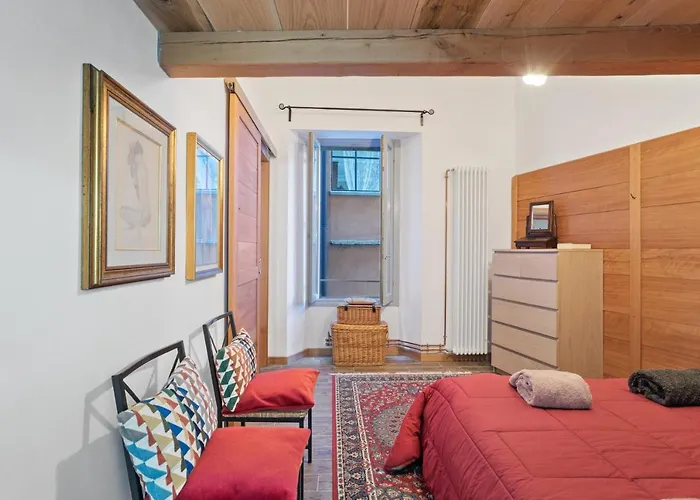 La Casa Di Pietra Di Moltrasio! *